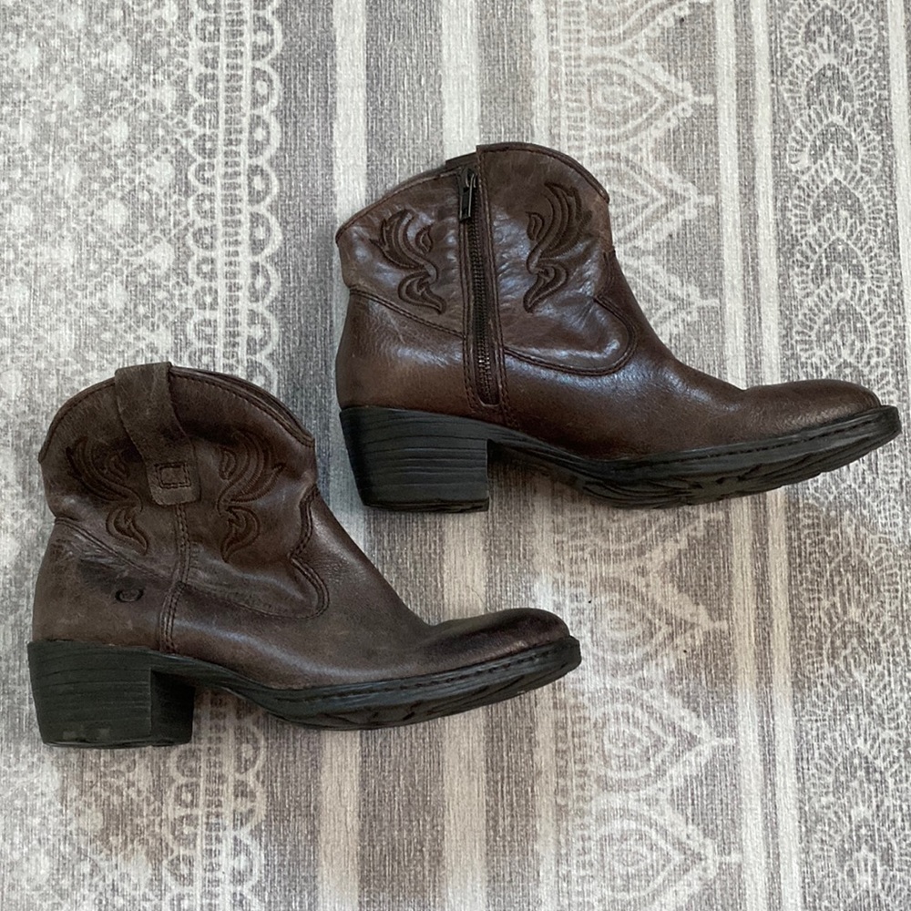 BornShoes Brown Cowboy booties boots